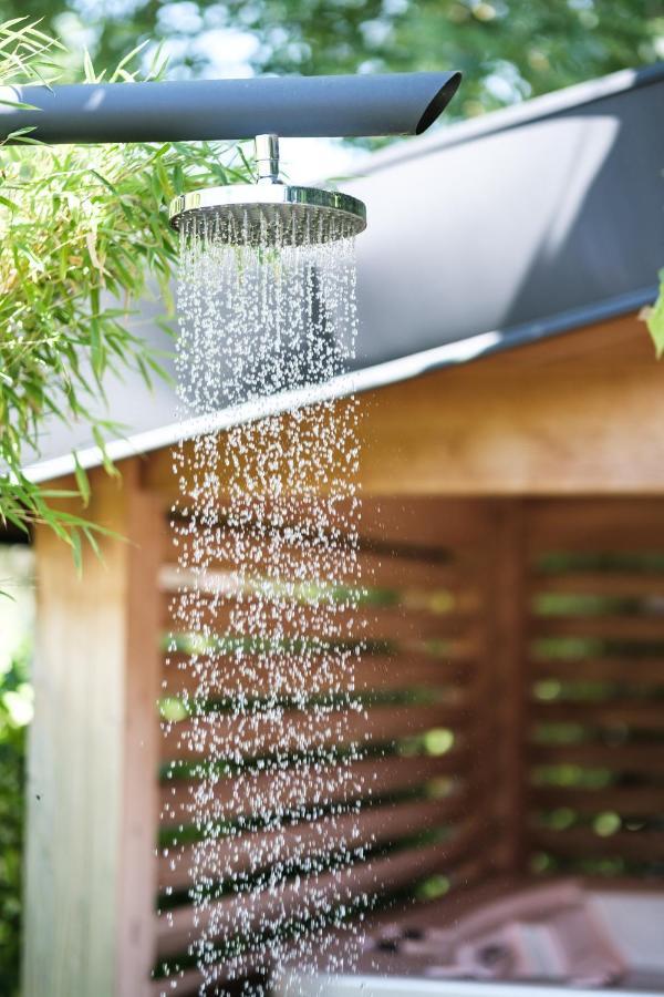 Le Domaine Des Pres Verts Suites & Chambres Avec Jacuzzi Privatif Jouey Exterior photo
